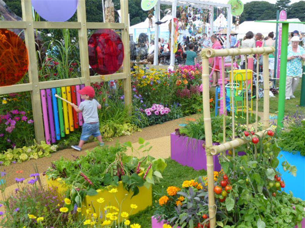Cute And Simple School Garden Design Ideas