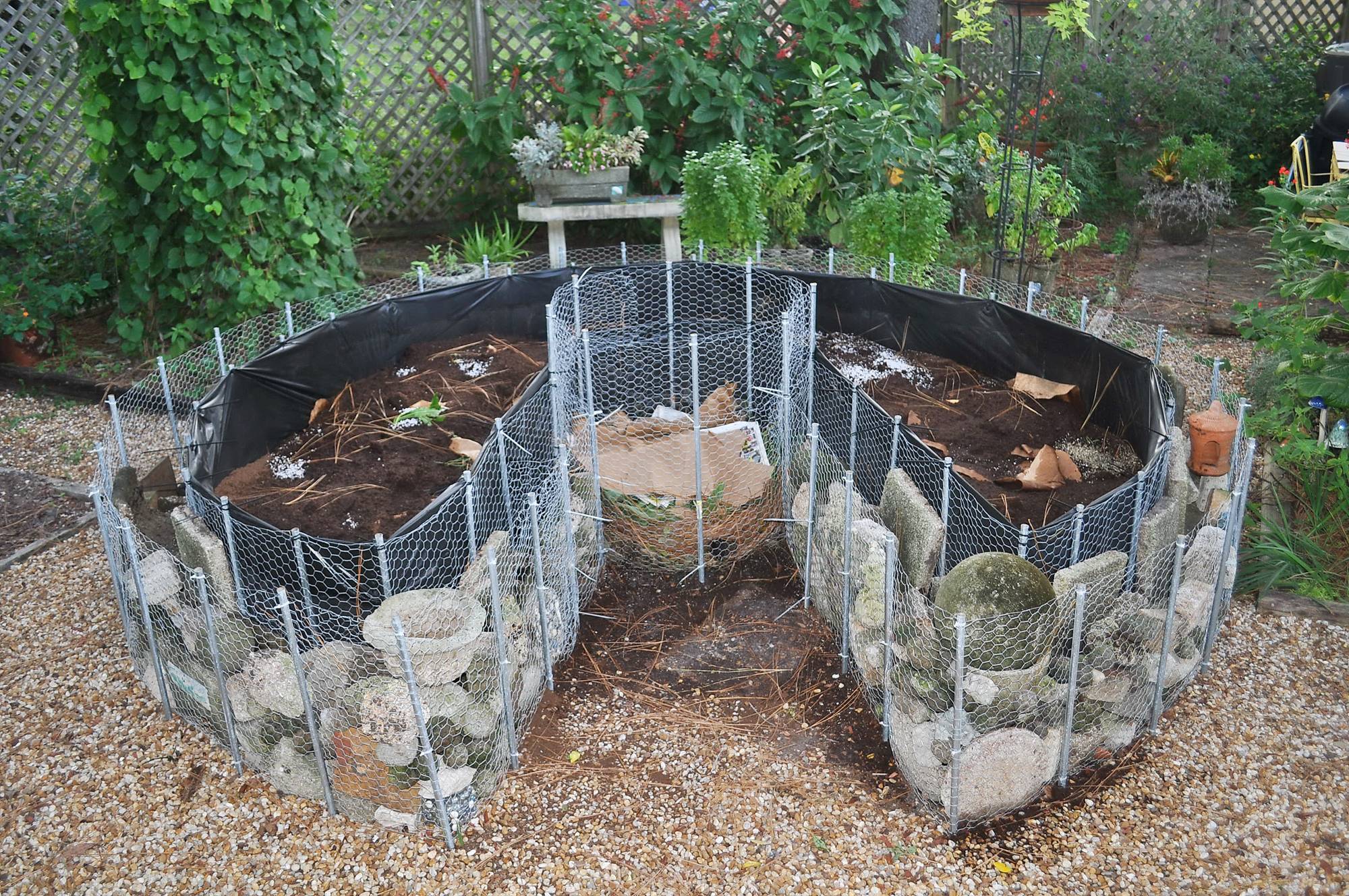 Keyhole Raised Bed Quiet Corner