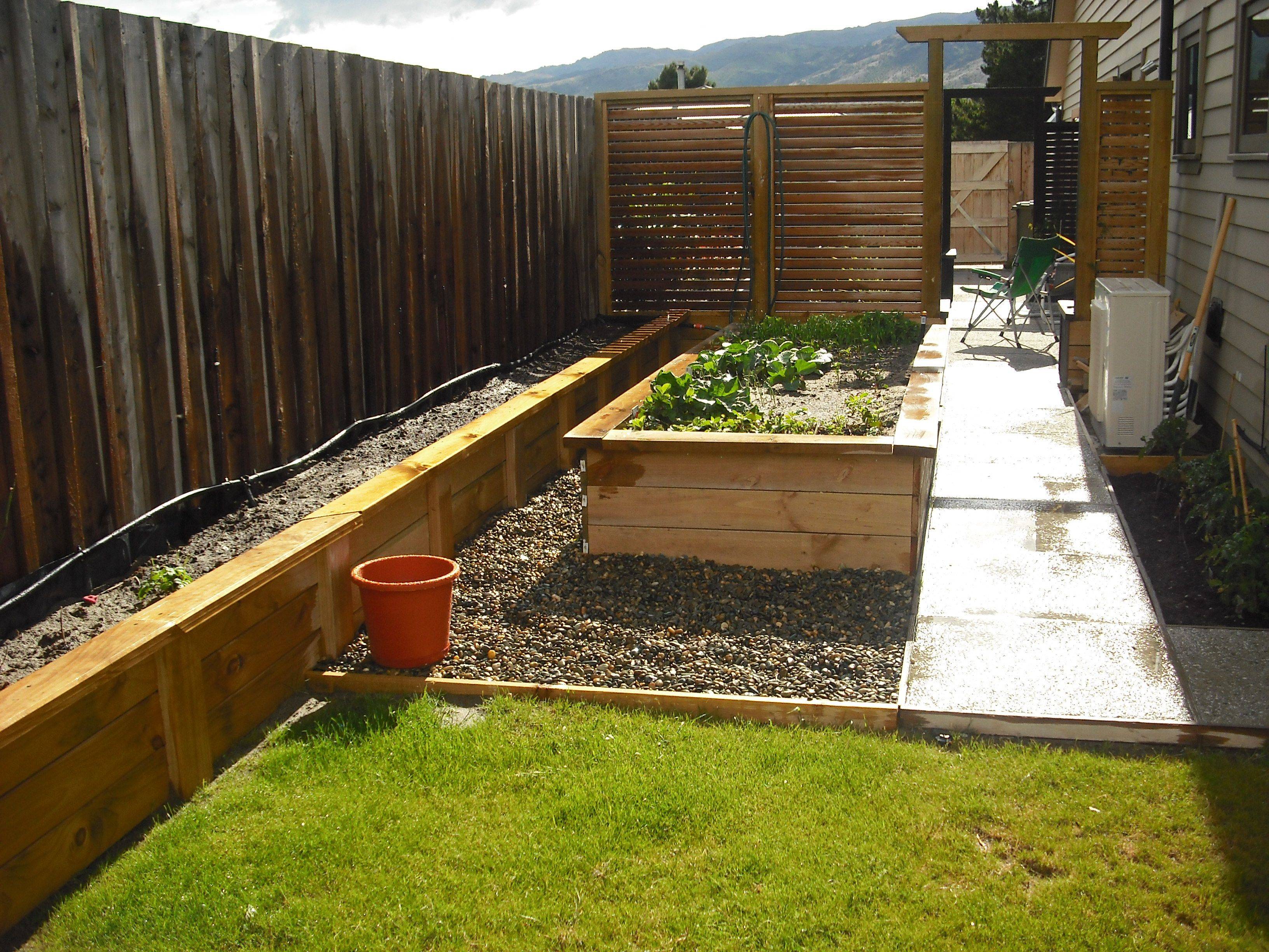 Fence Backyard Garden Layout
