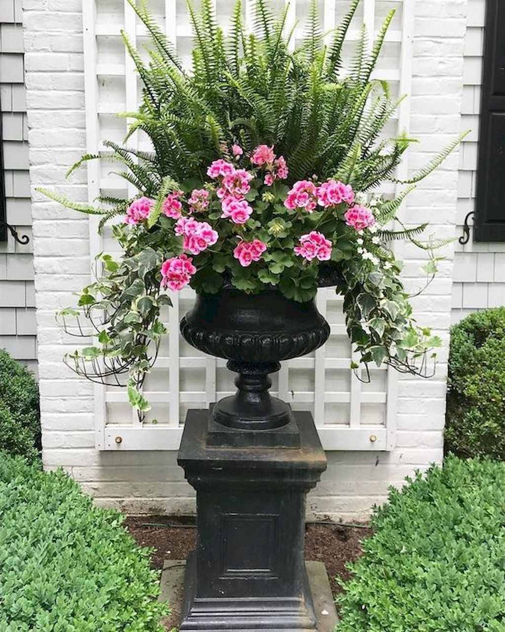 The Flowing Flowers