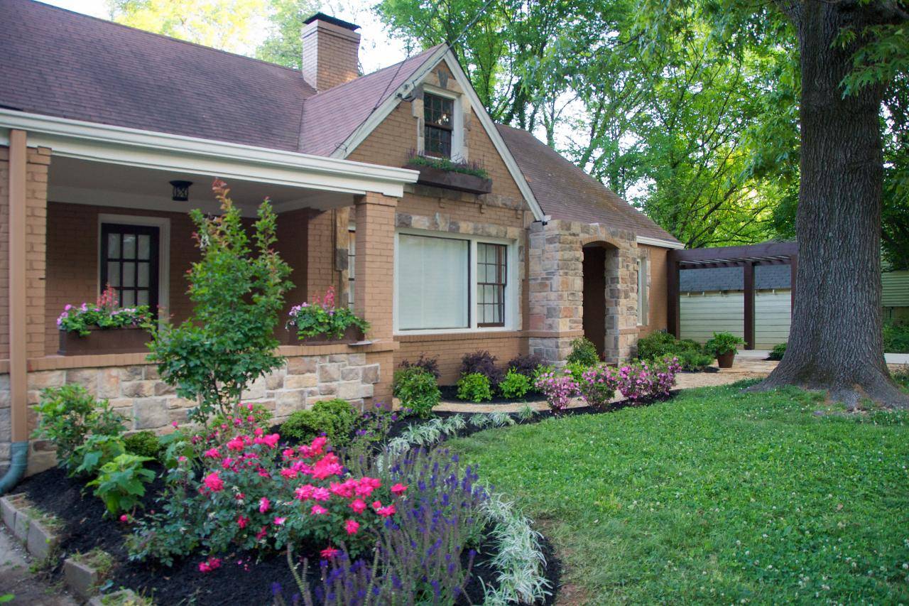 Small Front Yards Curb Appeal Flower Beds