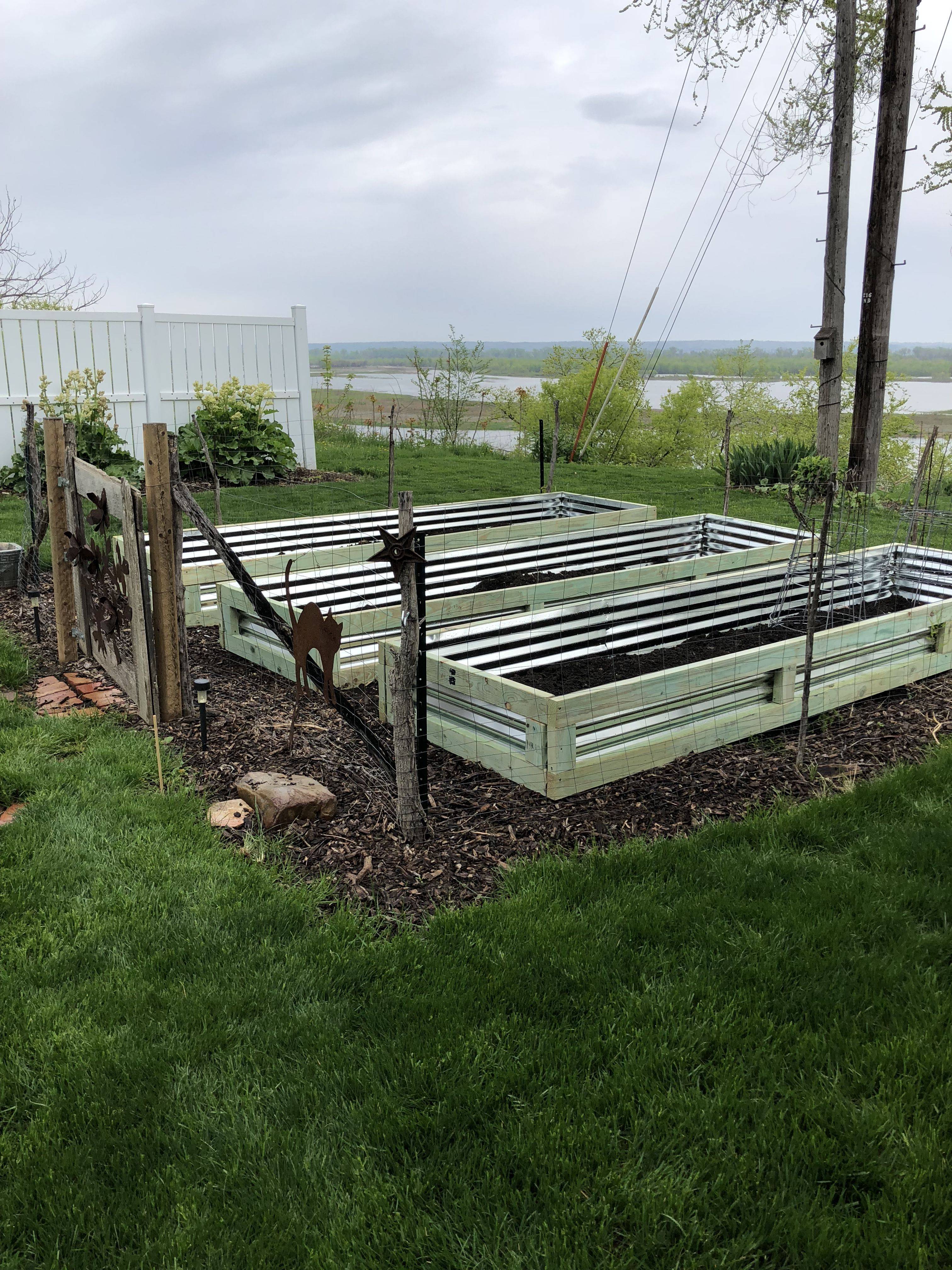 The Galvanized Tin Raised Beds