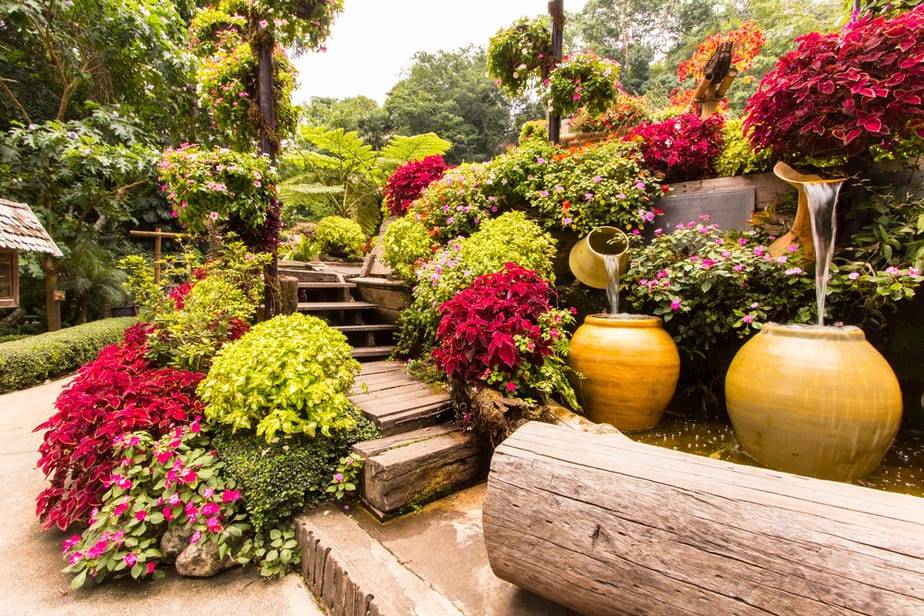 The Most Beautifully Designed Flower Gardens