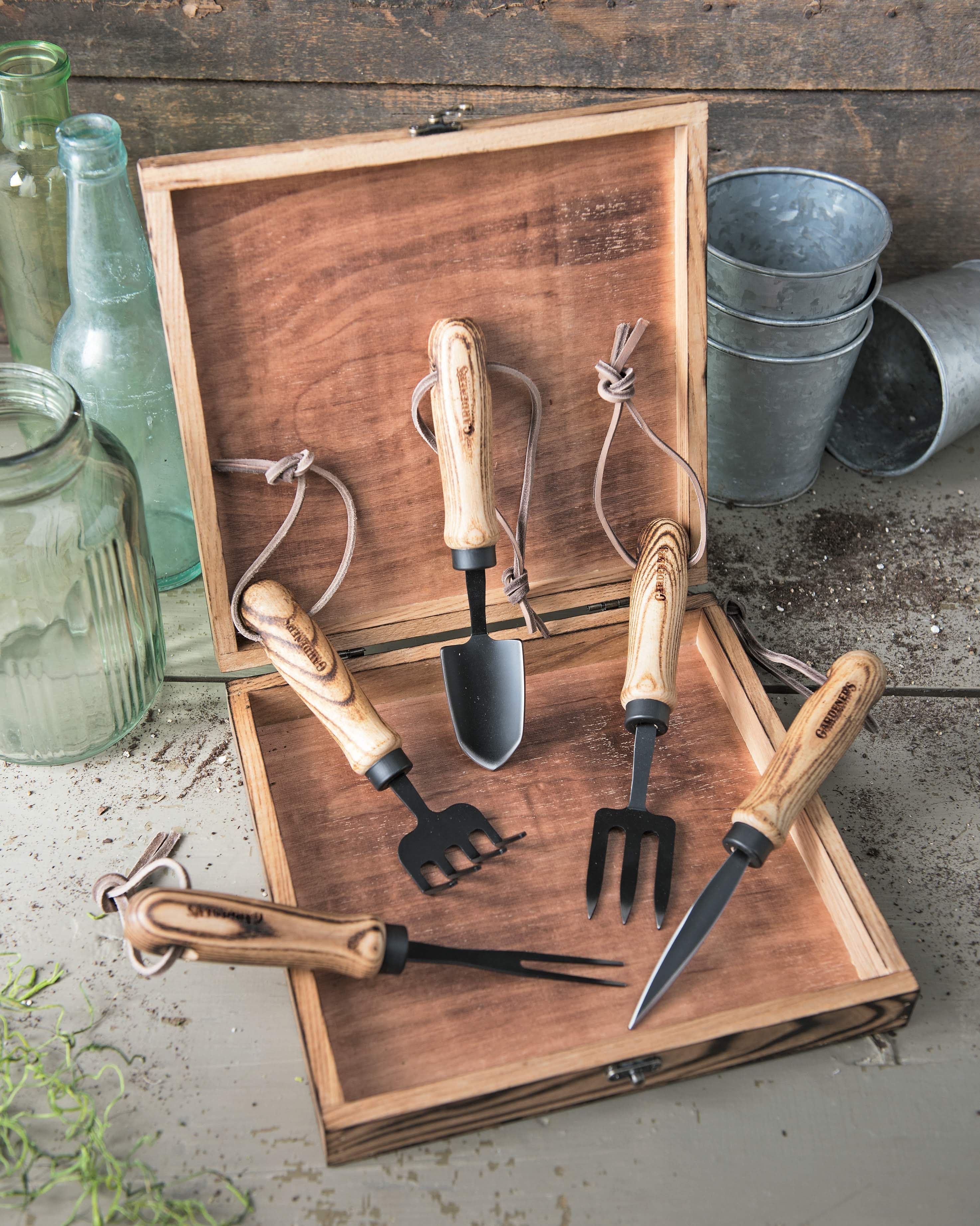 The Basic Gardening Tools Source
