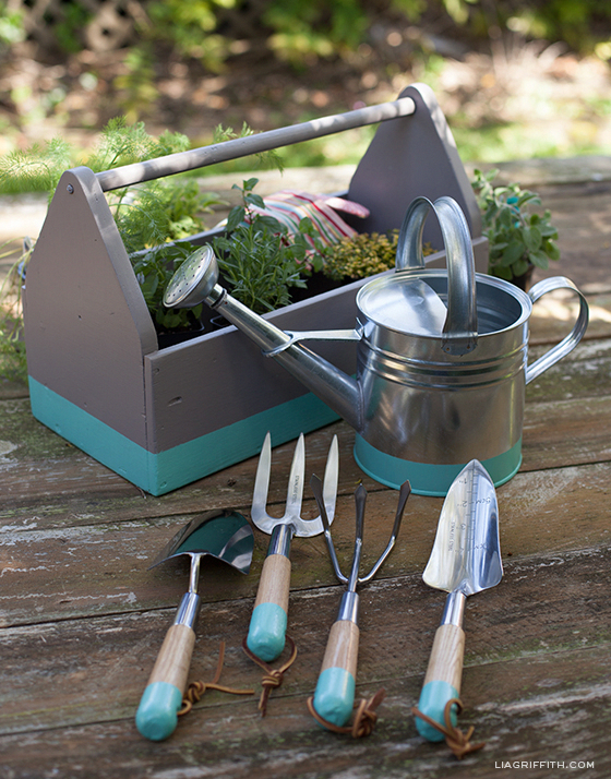 Hand Held Garden Tools Decor Ideas