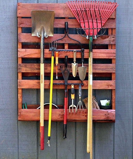 Easy And Inexpensive Diy Garden Tool Storage Ideas