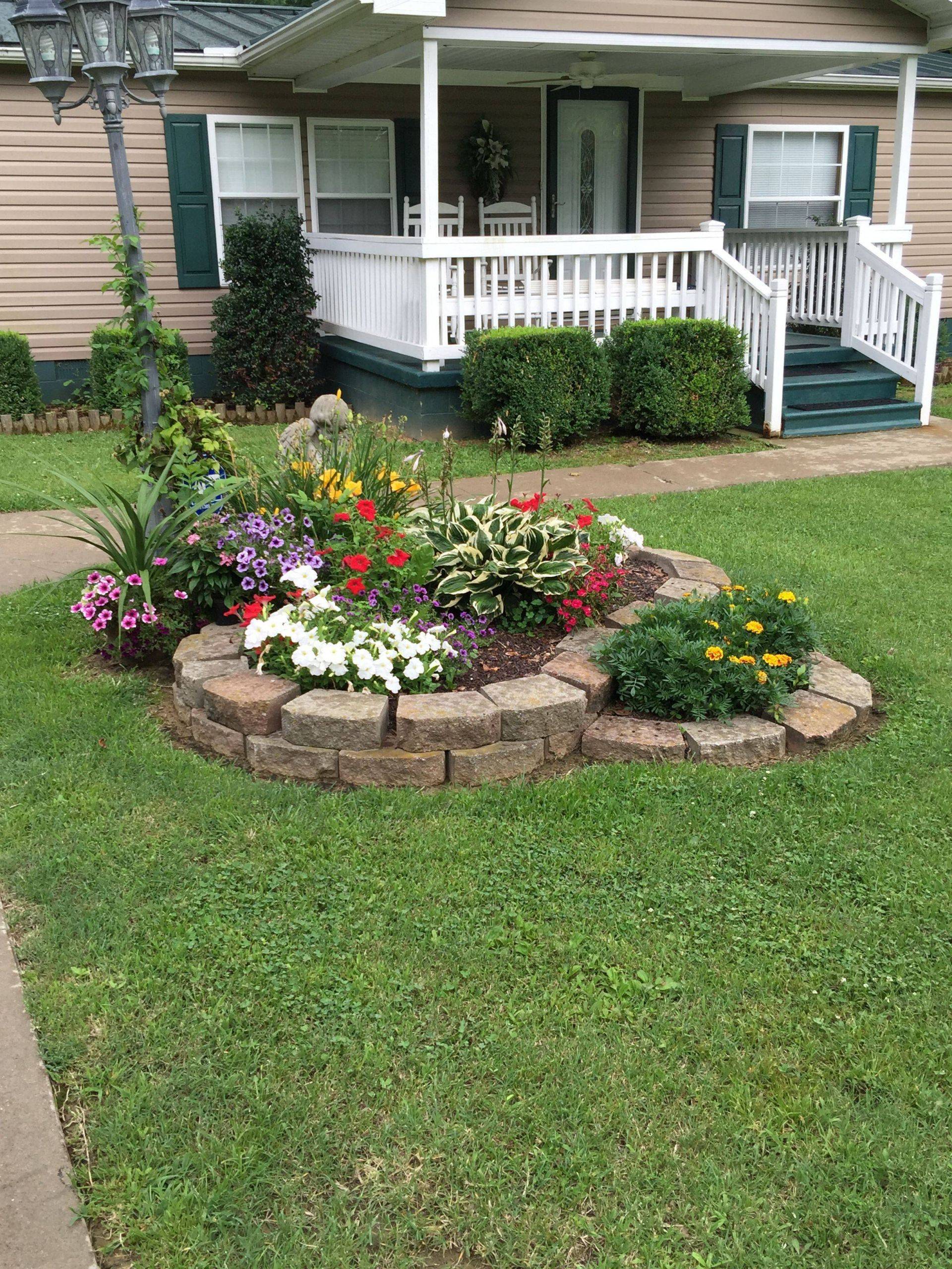 Beautiful Low Maintenance Front Yard Garden And Landscaping Ideas