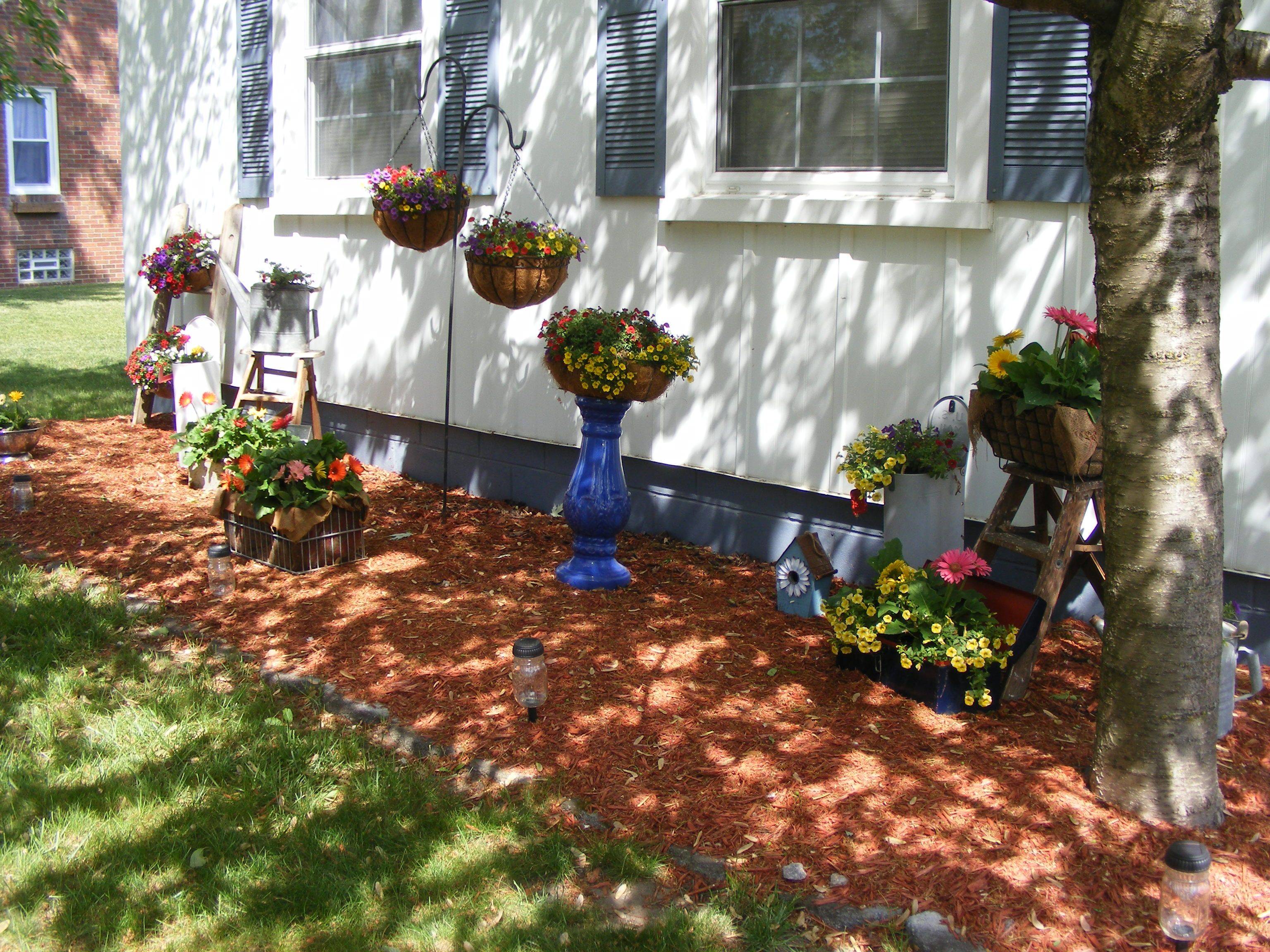 Small Front Yard Landscaping Ideas