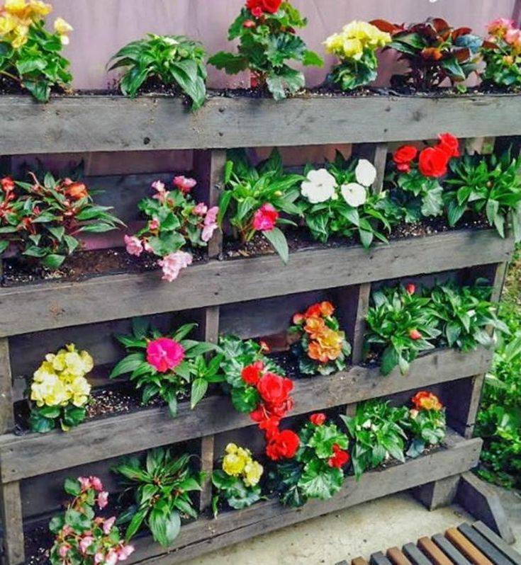 Spectacular Recycled Wood Pallet Garden Ideas