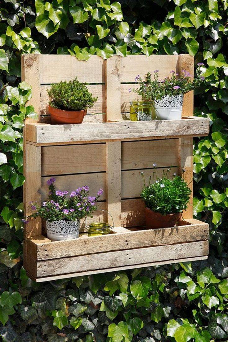 Reclaimed Wood Pallet Vertical Garden Wall
