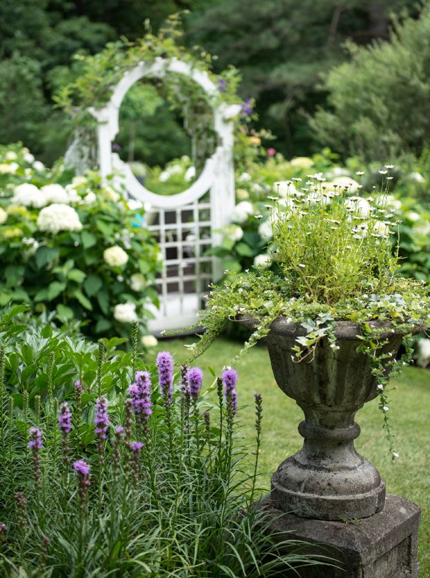 Honey Bee Garden Decoration