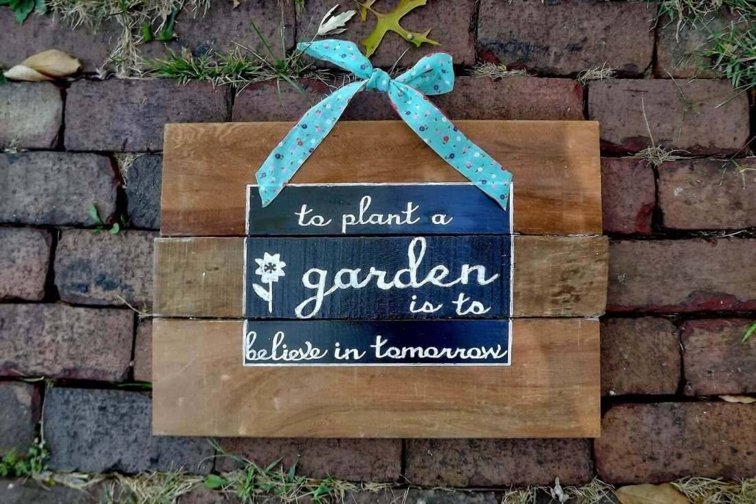 Creative Garden Sign Ideas