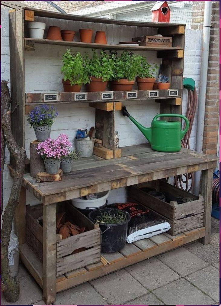 Upcycled Pallet Wood Garden Bench