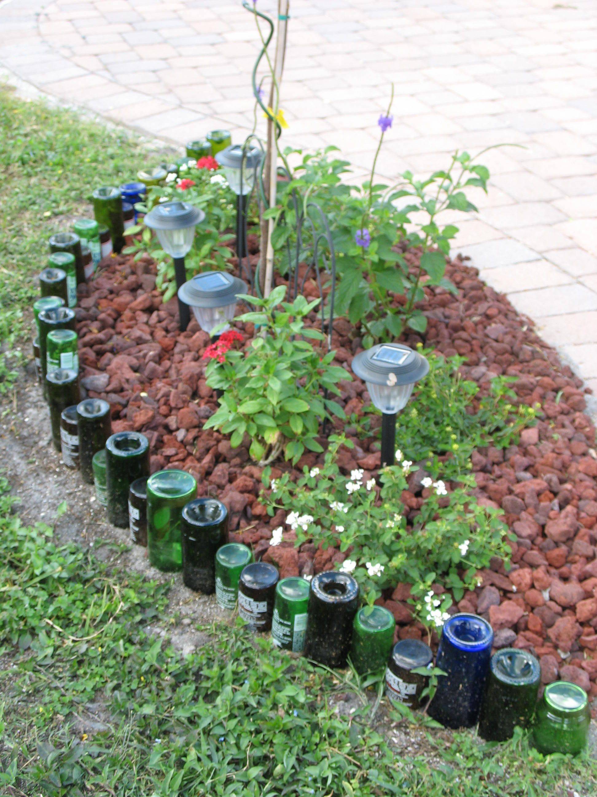 21 Glass Bottle Garden Edge Ideas To Try This Year SharonSable