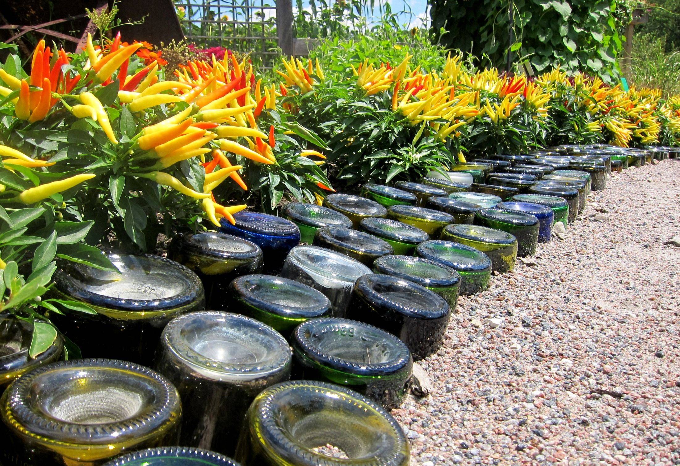 21 Glass Bottle Garden Edge Ideas To Try This Year SharonSable