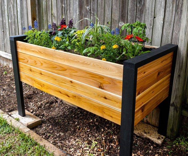 A Simple Garden Planter Box Raised Bed Garden