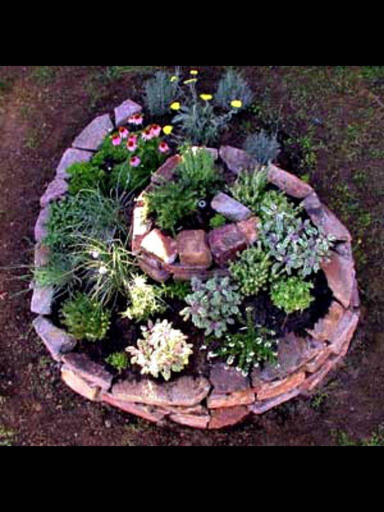 So Beautiful Herb Spiral Garden Inspiration