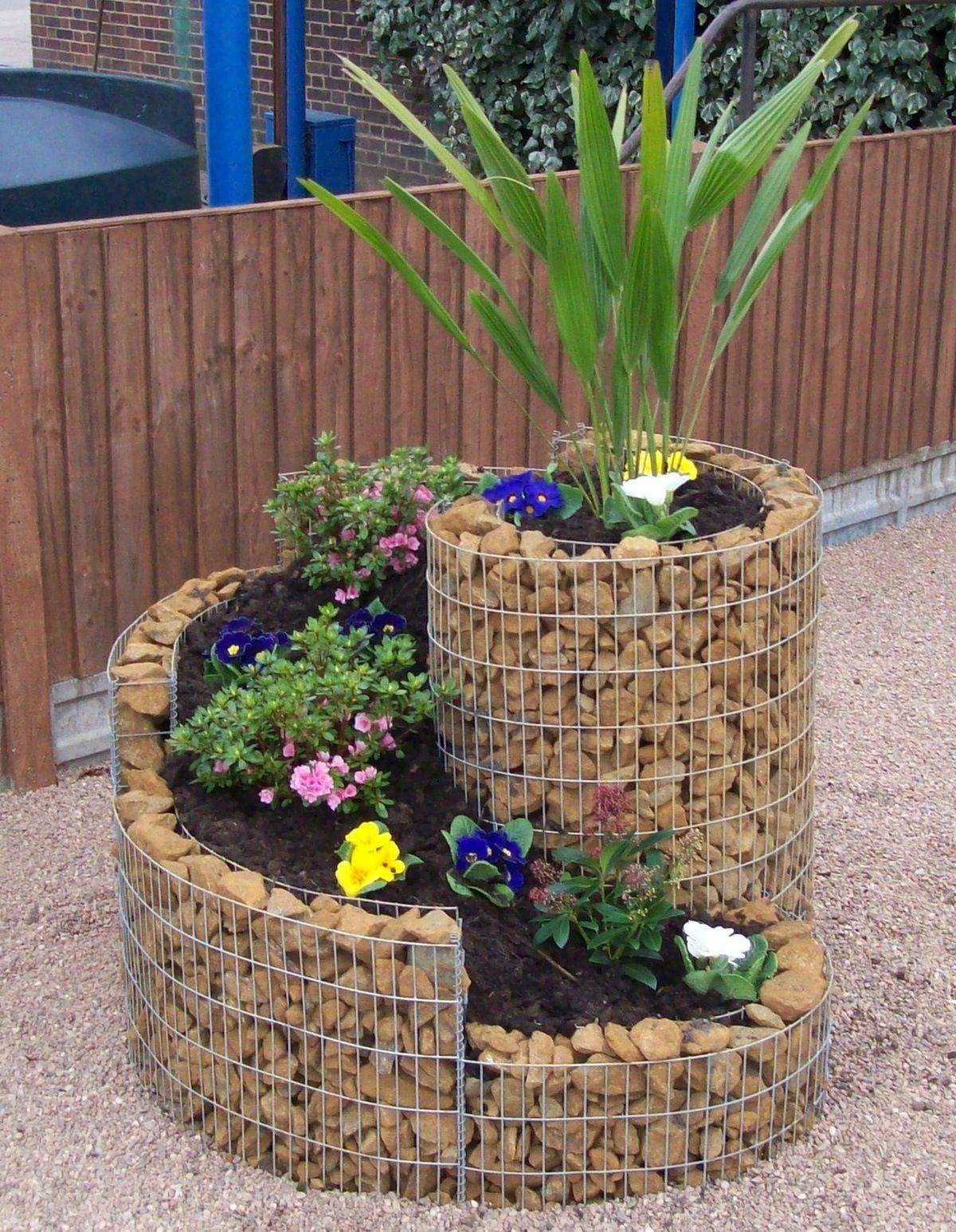 Diy Spiral Herb Garden Wooden Garden Planters