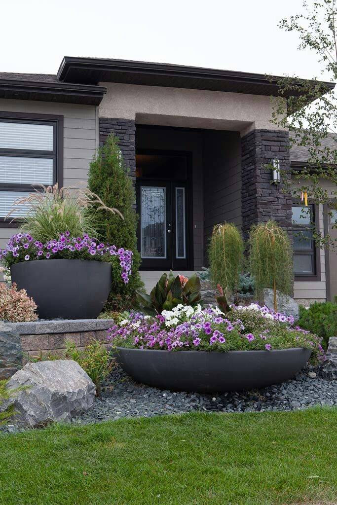 Large Plastic Flower Pots