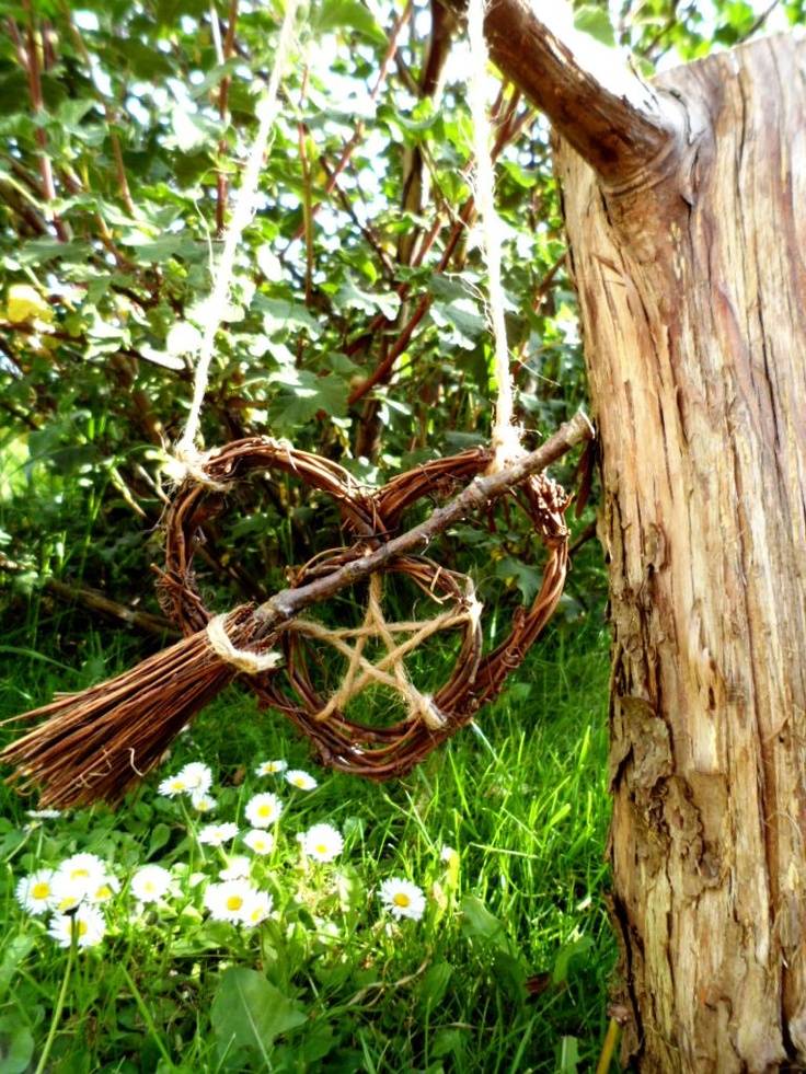 Sweet Backyard Witch Garden