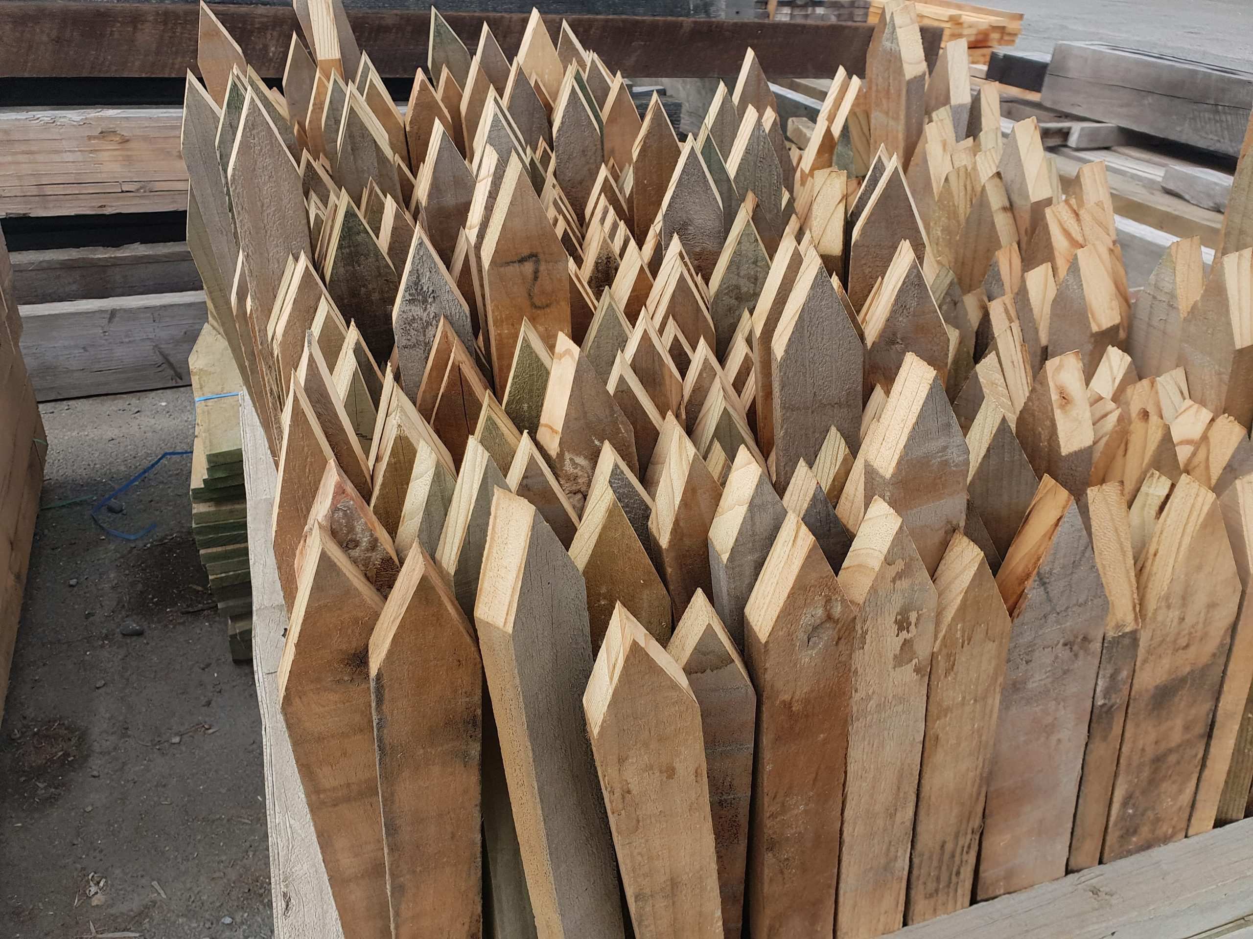 Dragonfly Garden Stakes