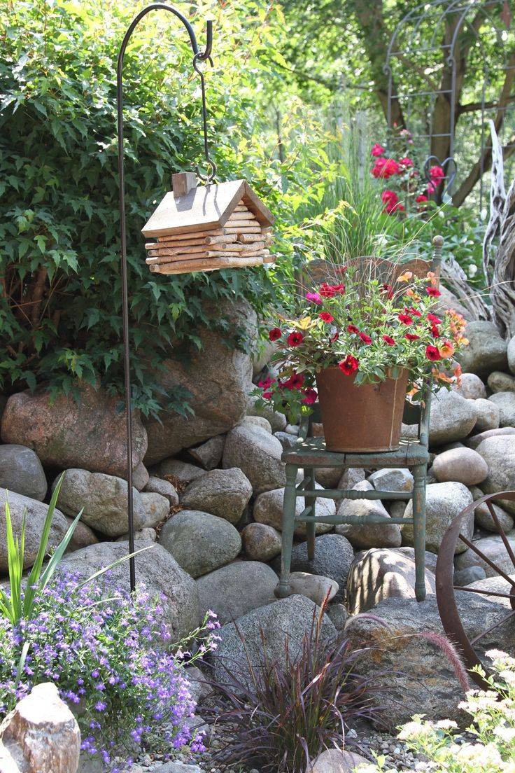 Primitive Garden Ideas