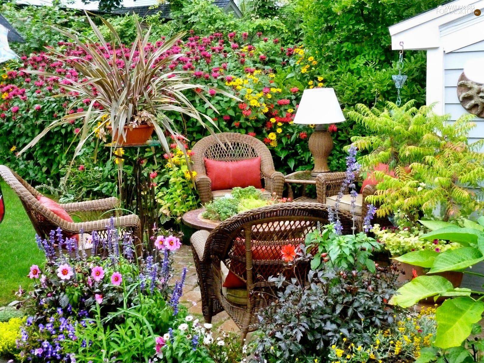 Vintage Furniture Planter Upcycling Ideas Balcony Decoration