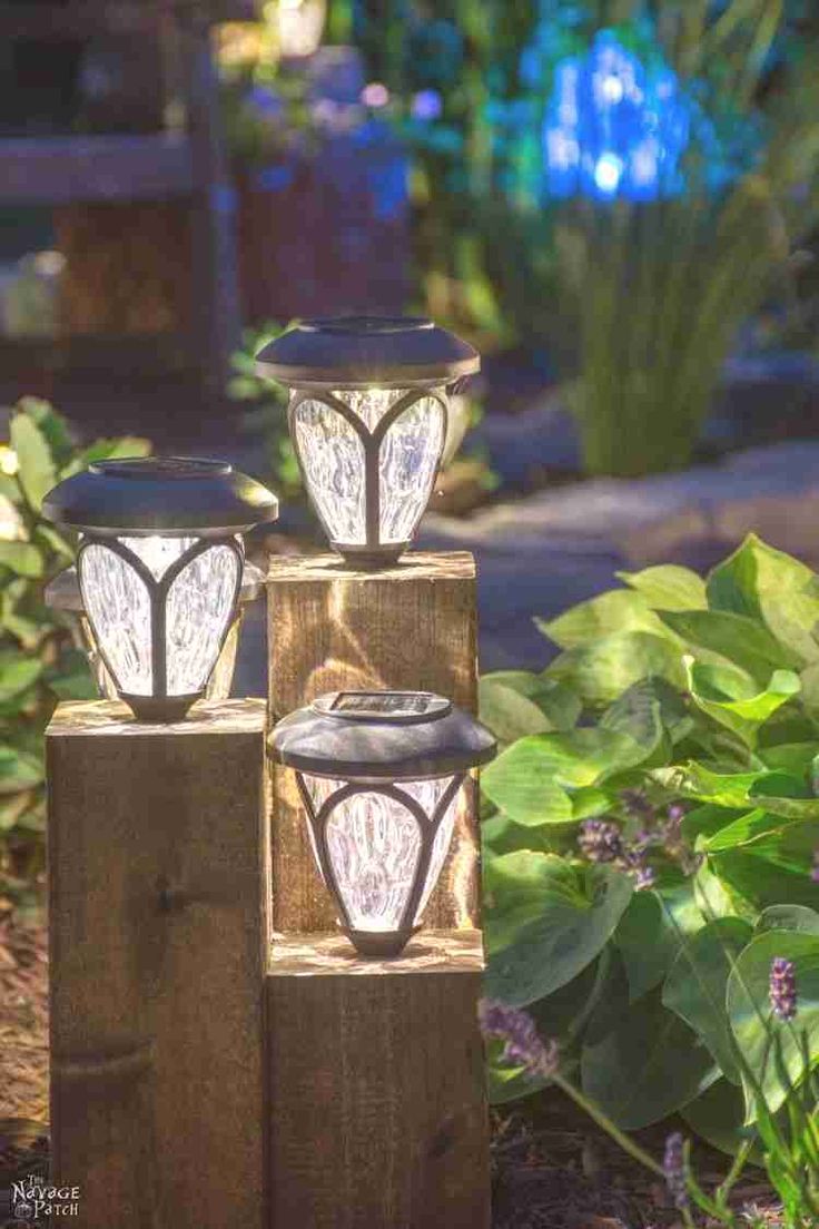 Crackled Glass Solar Garden Lights