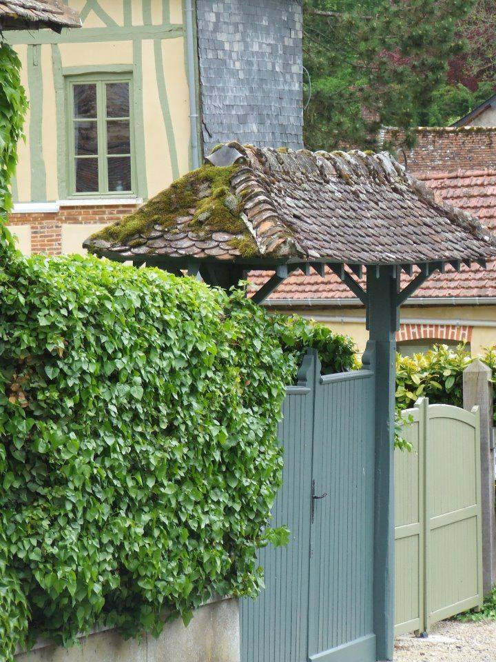 Reclaimed Wood Gate Garden Entry French Garden Traditional