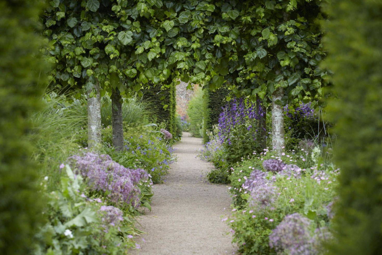 Small Garden Backyard Landscaping Inspiration