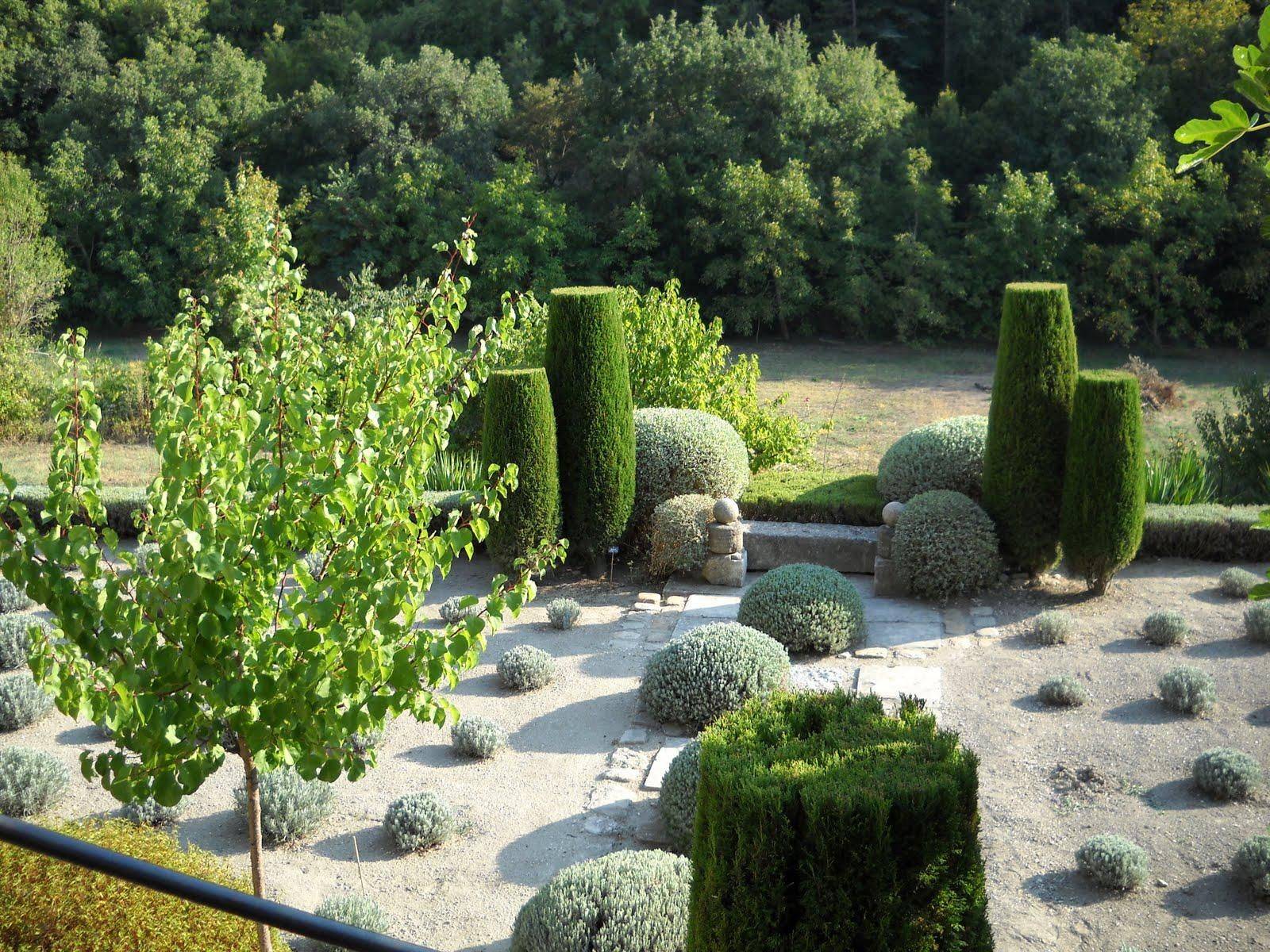 Le Jardin De La Louve