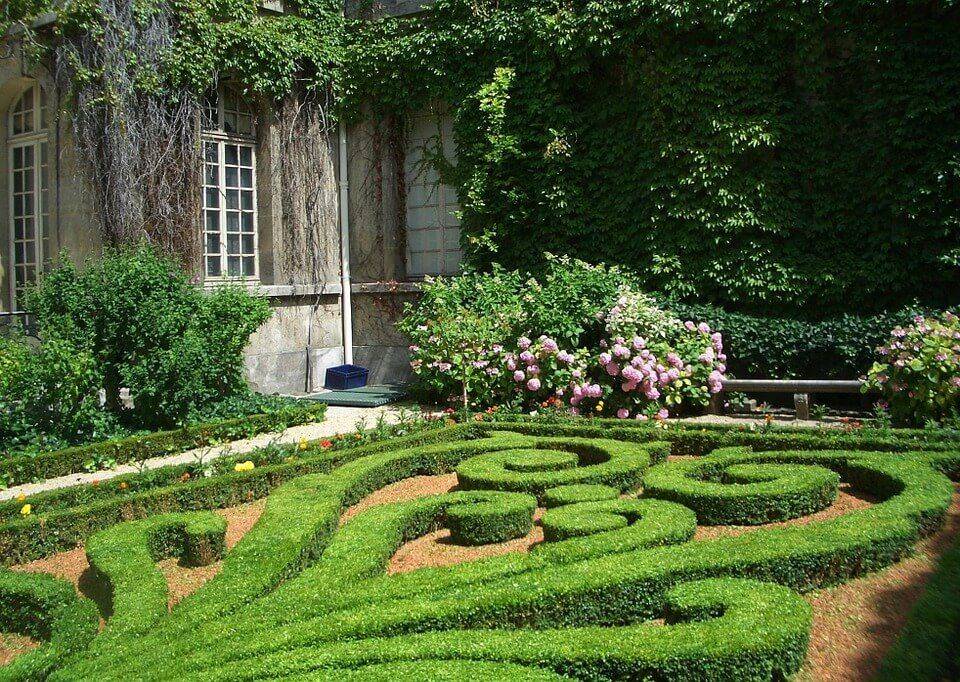 French Country Front Yard Landscaping Exterior French Country House