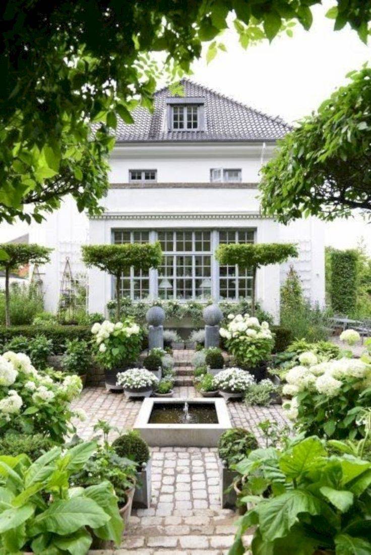 Modern French Country Garden Decor Ideas