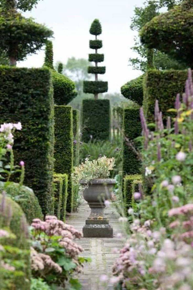 Relaxing Topiary Garden Ideas