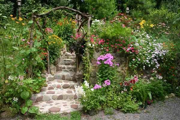 Stunning Shabby Chic Vintage Garden Decor