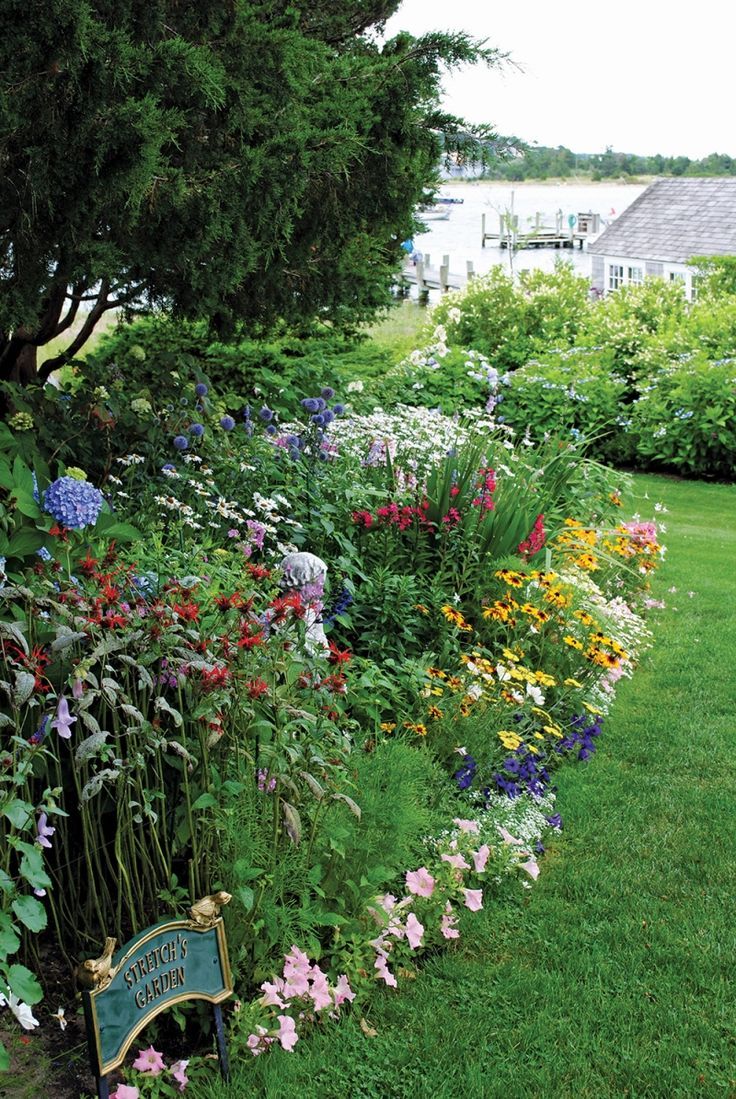 Ma Cottage Garden
