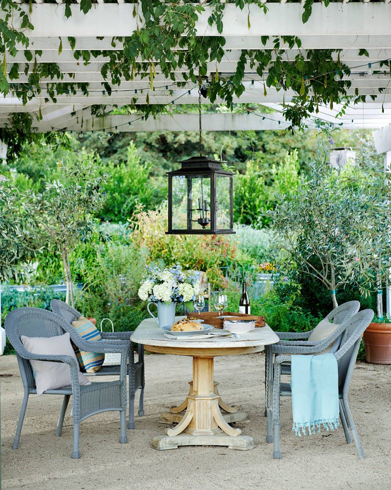Beautiful French Cottage Garden Design Ideas Roundecor Terrasse