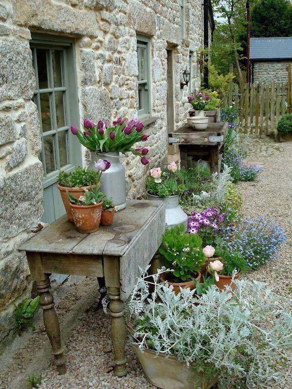 Beautiful French Cottage Garden Design Ideas