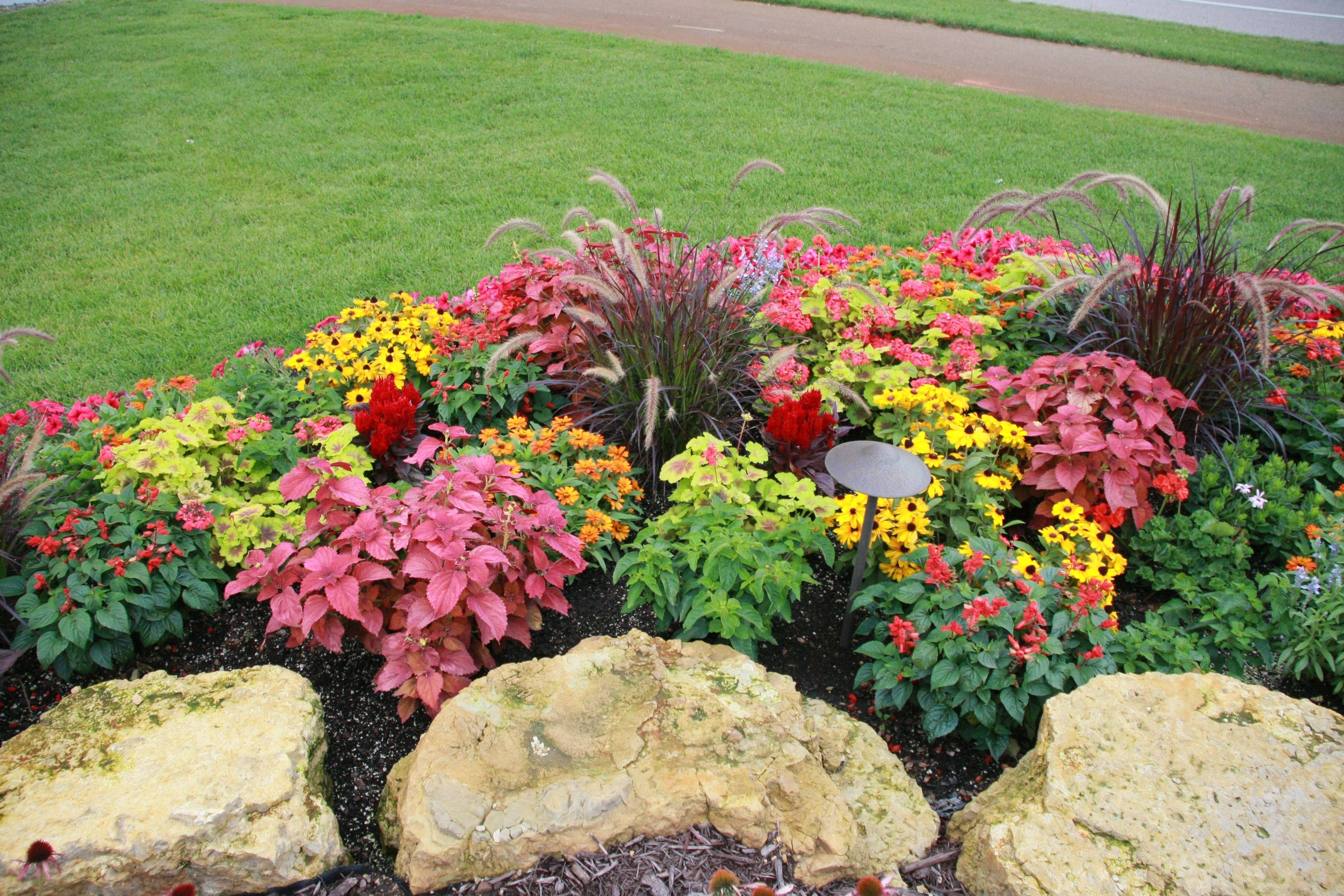 Flowerbed Flower Garden Plans