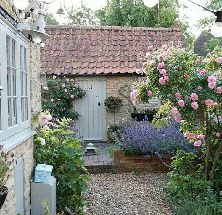 Dianes Poetry Cottage Garden